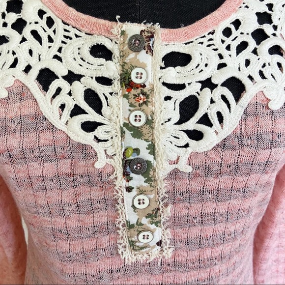 Miss Me Pink Knit Semi-Sheer Long Sleeve Sweater With Lace Detailing Size Small - Picture 3 of 8